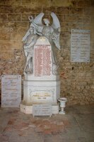Plaque commémorative en l'église de Chambon-la Forêt